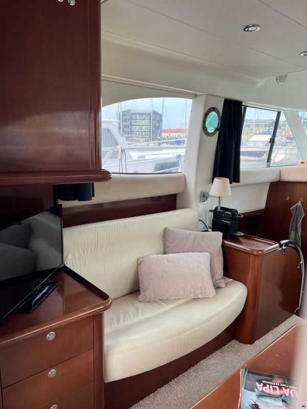 Jeanneau Prestige 36 Fly