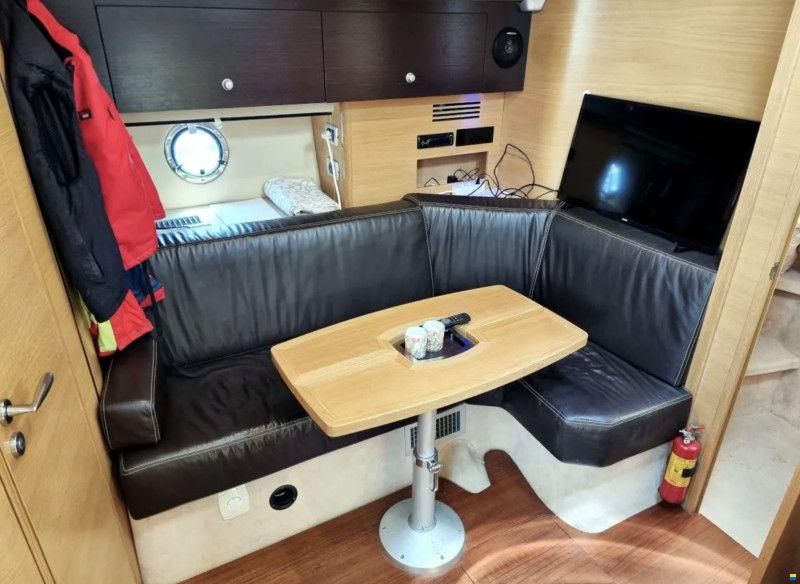 Cranchi Mediterranee 43 HT