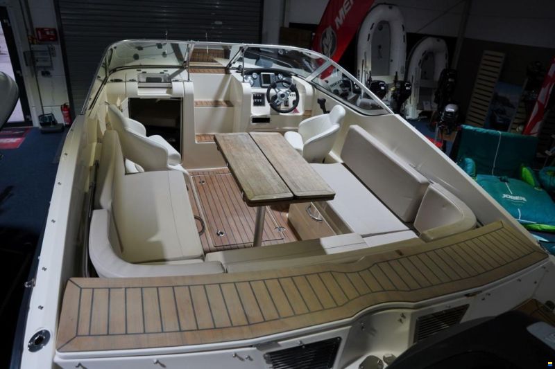 Quicksilver ACTIVE 645 CABIN