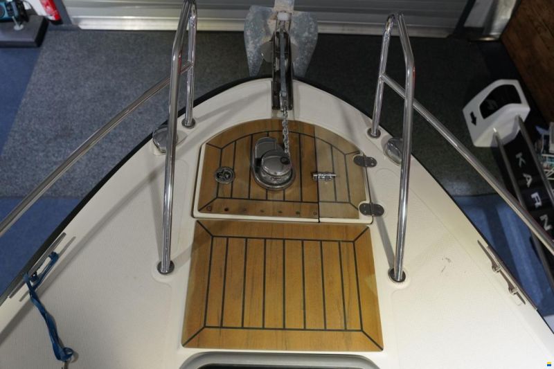 Quicksilver ACTIVE 645 CABIN