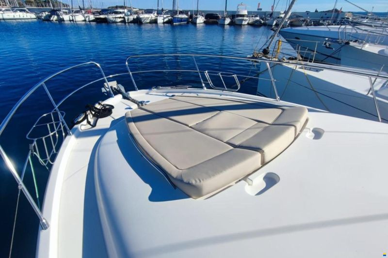 Jeanneau Prestige 46