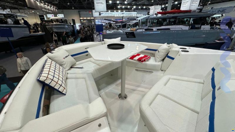 Wellcraft 28 T-TOP