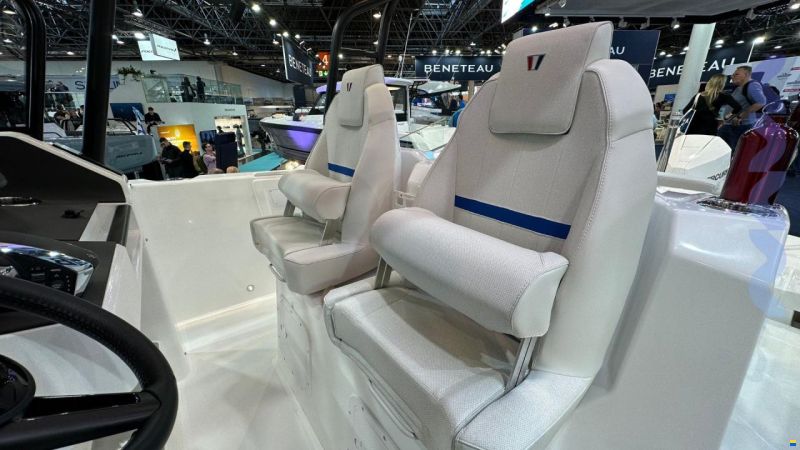 Wellcraft 28 T-TOP