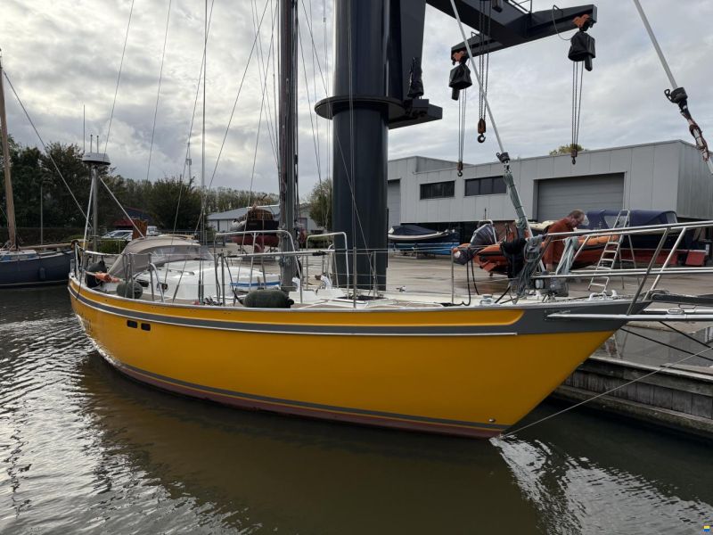 Tradewind 35