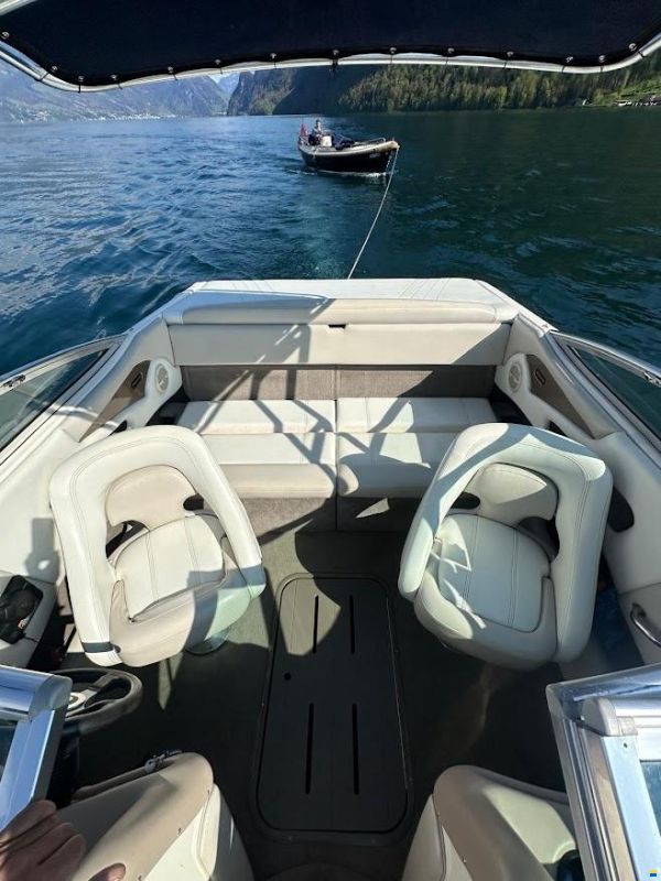 Bryant Boats 214 Bowrider