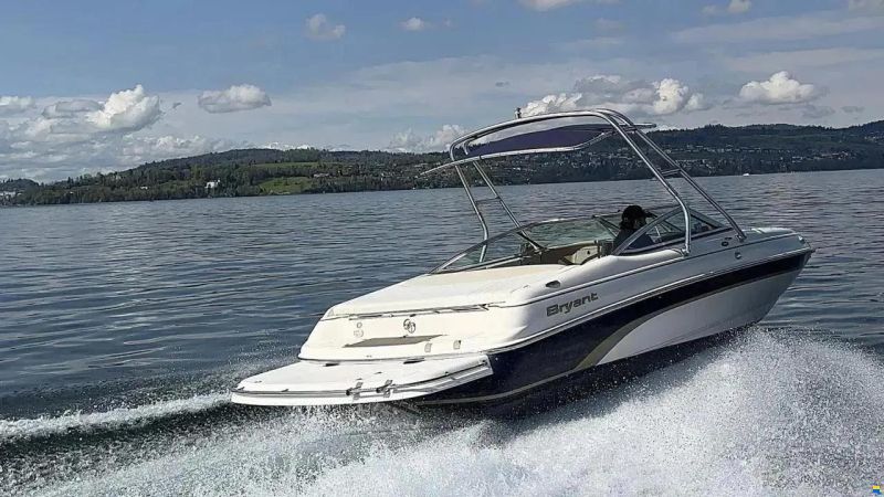 Bryant Boats 214 Bowrider