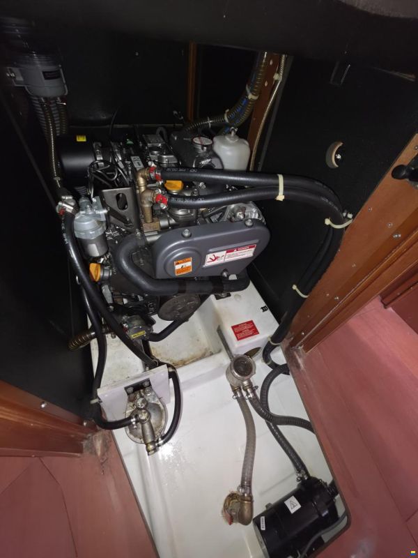Beneteau OCEANIS 38.1