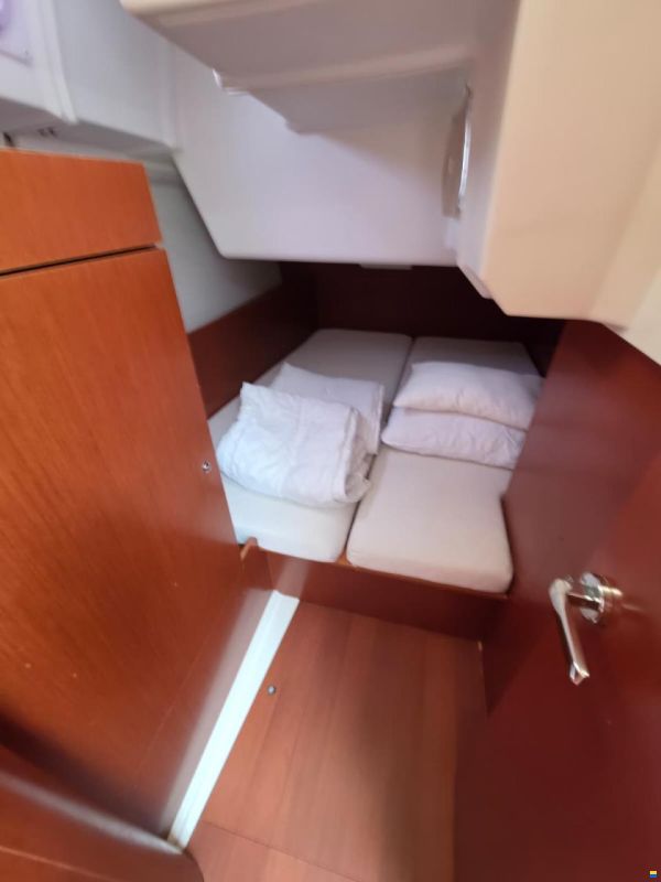 Beneteau OCEANIS 38.1