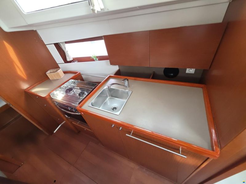 Beneteau OCEANIS 38.1