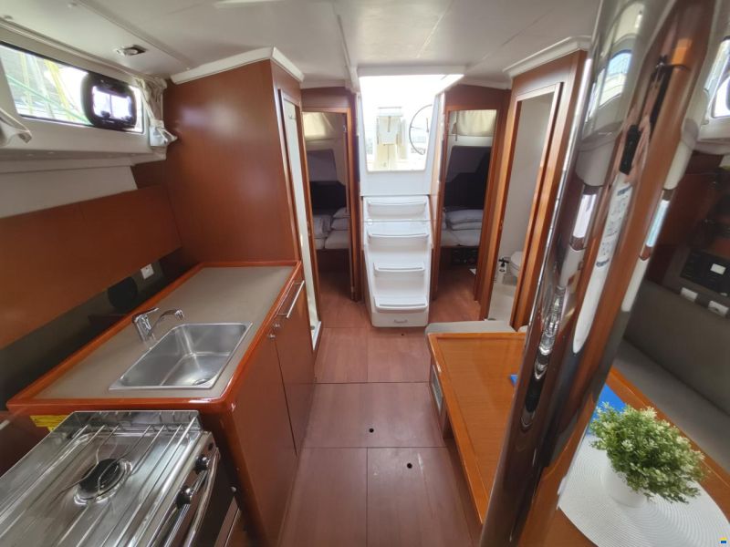 Beneteau OCEANIS 38.1