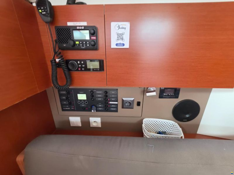 Beneteau OCEANIS 38.1