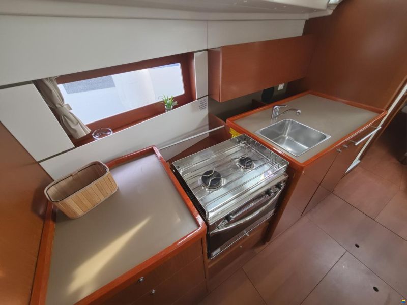 Beneteau OCEANIS 38.1