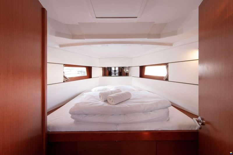 Beneteau OCEANIS 38.1