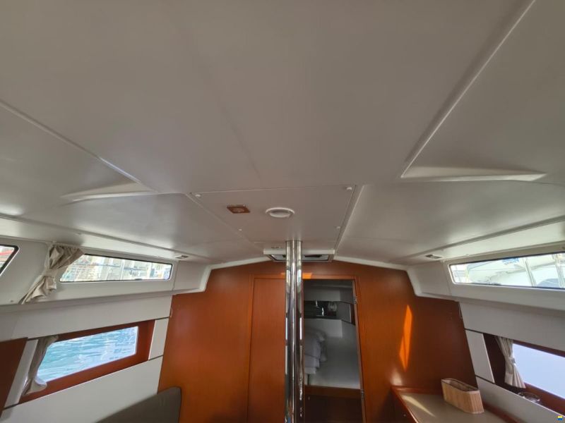 Beneteau OCEANIS 38.1
