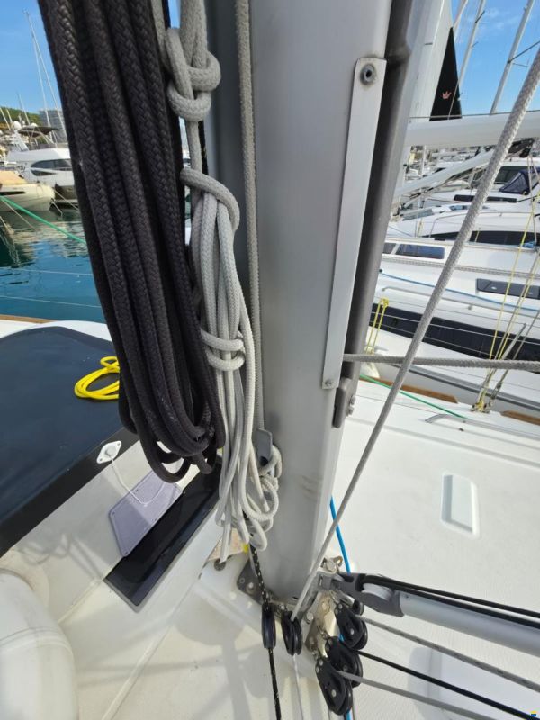 Beneteau OCEANIS 38.1
