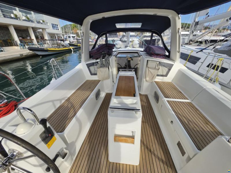 Beneteau OCEANIS 38.1