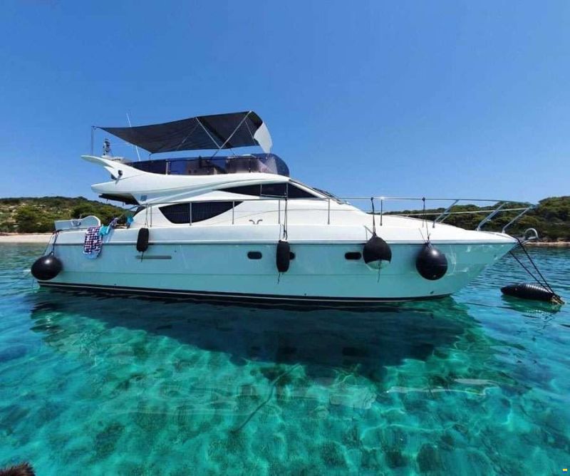Ferretti 460