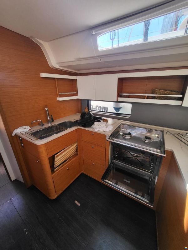 Dufour 44