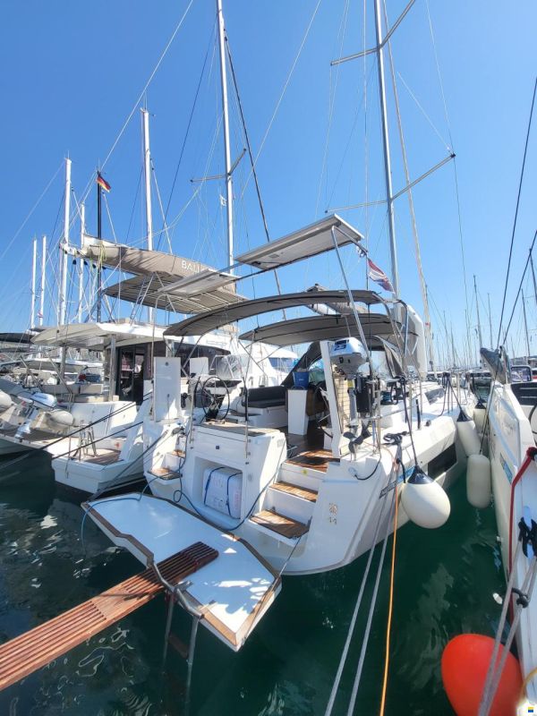 Dufour 44
