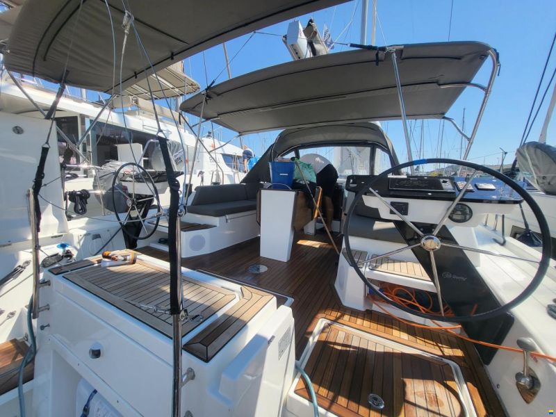 Dufour 44