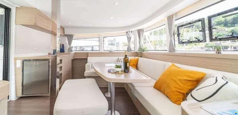 Lagoon 42