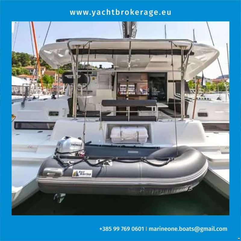 Lagoon 42