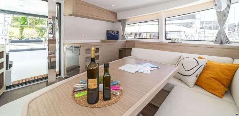 Lagoon 42