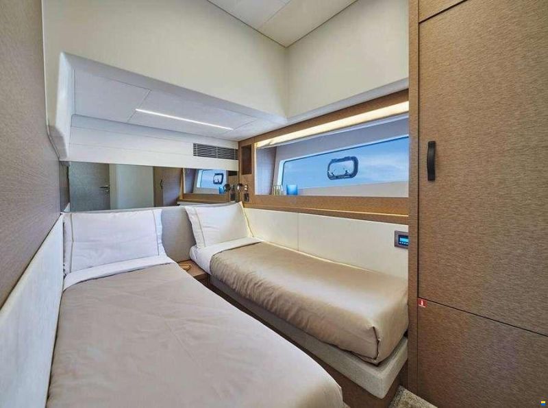 Prestige 590