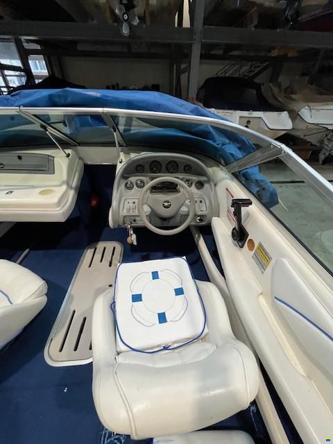 Sea Ray 180 cb