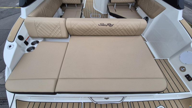 Sea Ray SDX 230 Europe