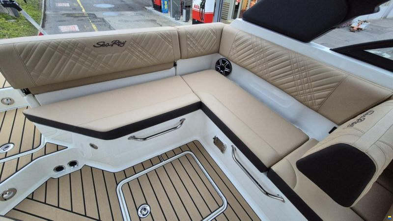 Sea Ray SDX 230 Europe