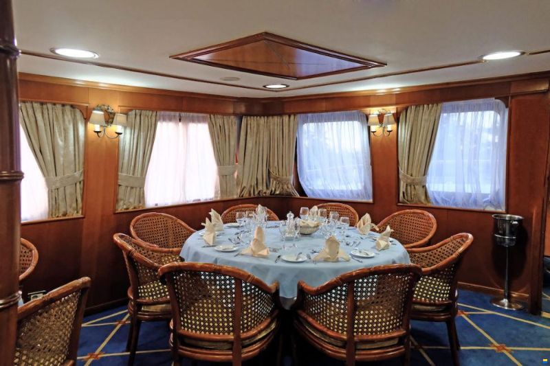 Kremer-Werft Boutique Cruise Ship 50m