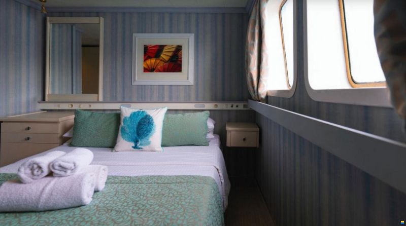 Perama Boutique Cruise Ship 45m