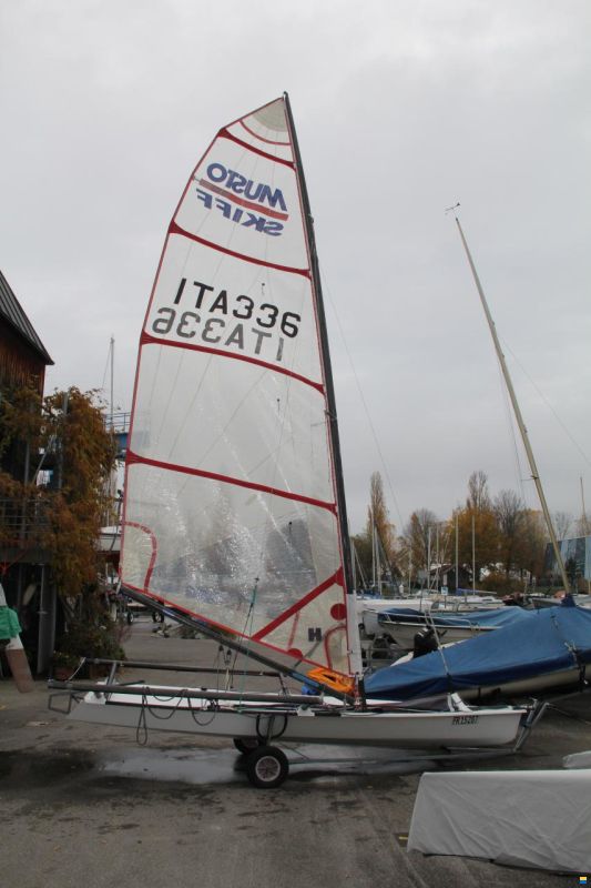 Ovington Musto Performace Skiff