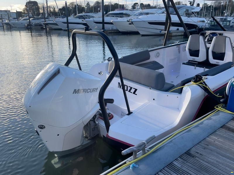 Axopar 25 Cross Top