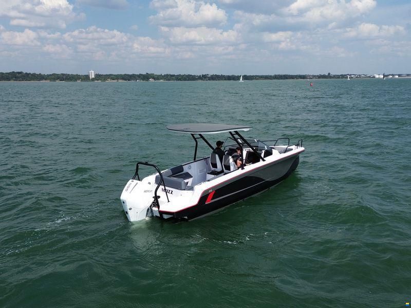 Axopar 25 Cross Top