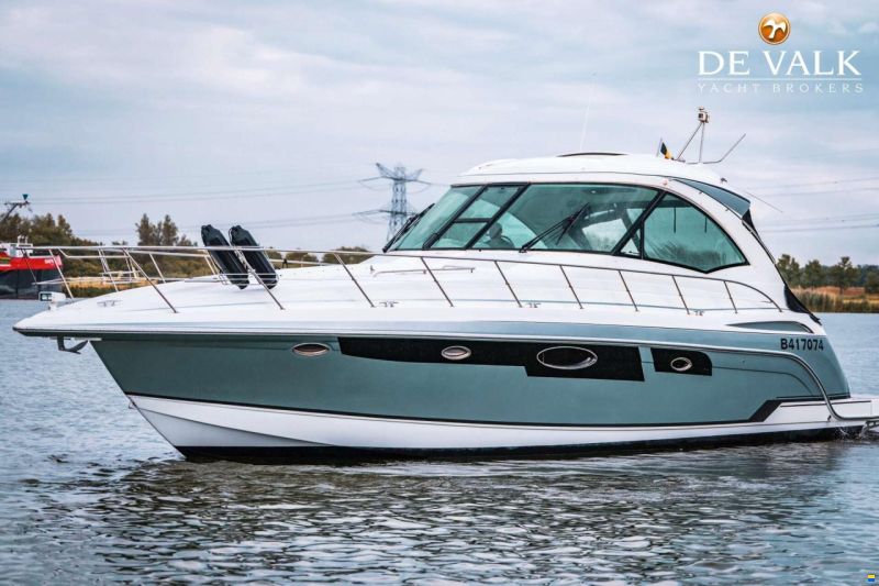 Formula 45 Yacht.