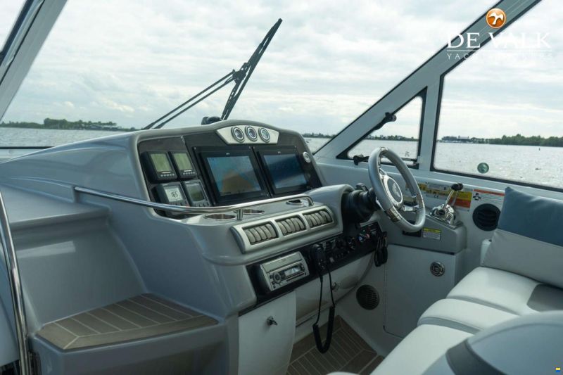Formula 45 Yacht.