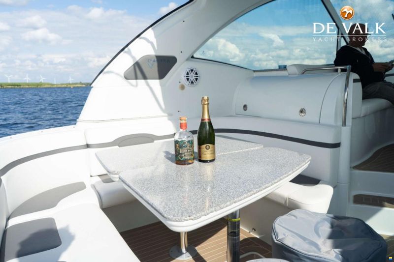 Formula 45 Yacht.