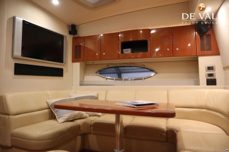 Formula 45 Yacht.
