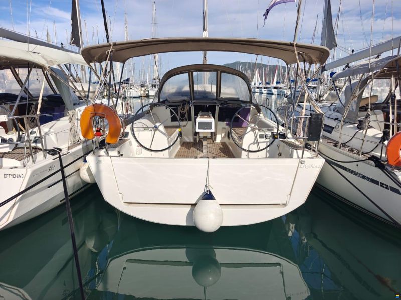 Dufour 382