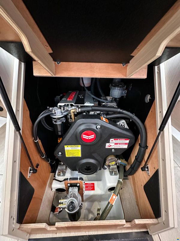 Beneteau Oceanis 37.1
