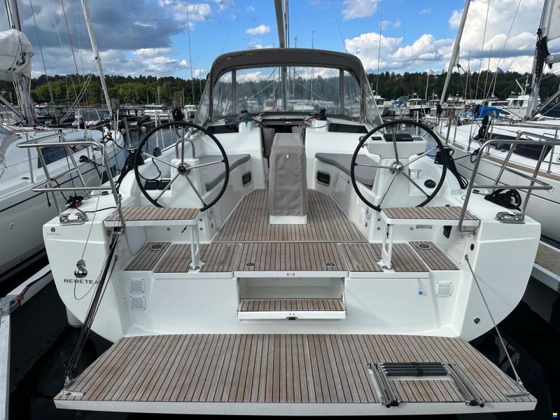 Beneteau Oceanis 37.1