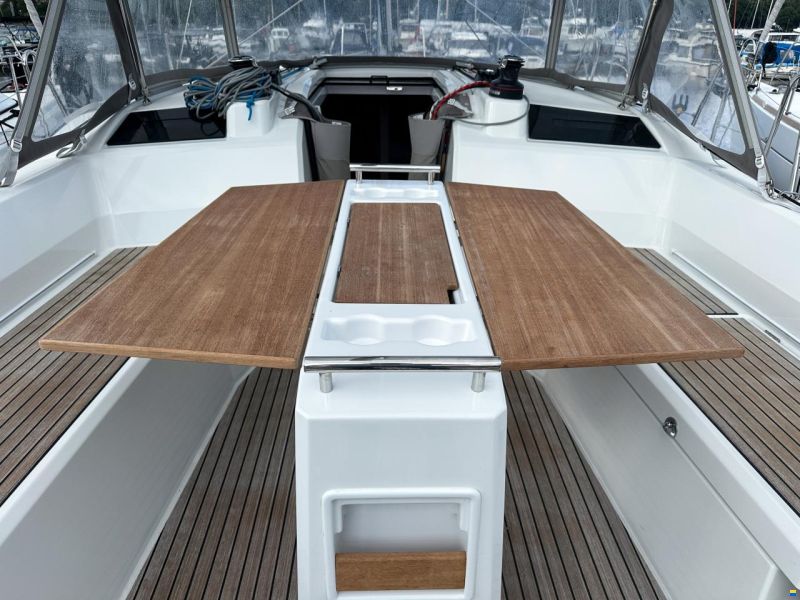 Beneteau Oceanis 37.1