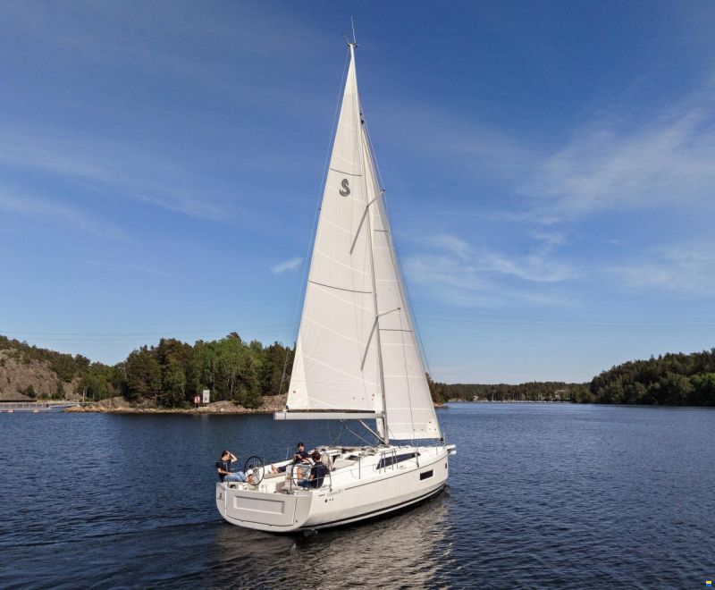 Beneteau Oceanis 37.1