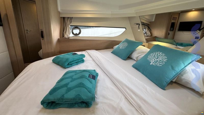 Beneteau NEW SWIFT TRAWLER 37 FLY