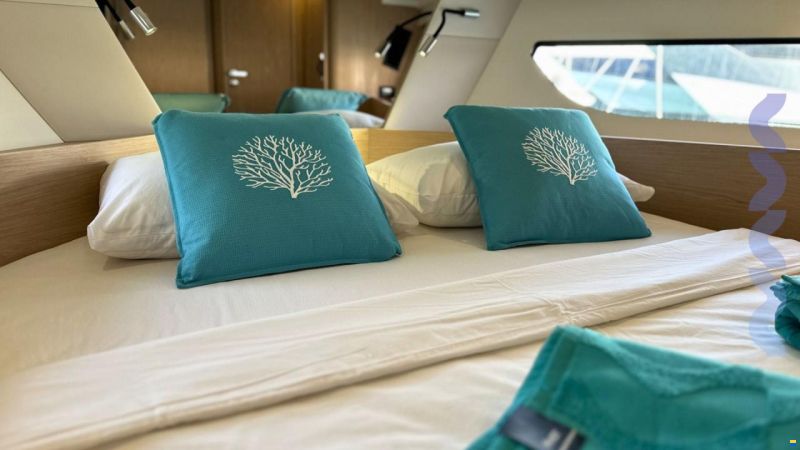 Beneteau NEW SWIFT TRAWLER 37 FLY