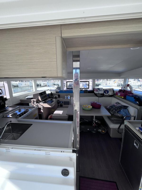 Lagoon 40