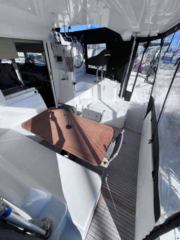 Lagoon 40