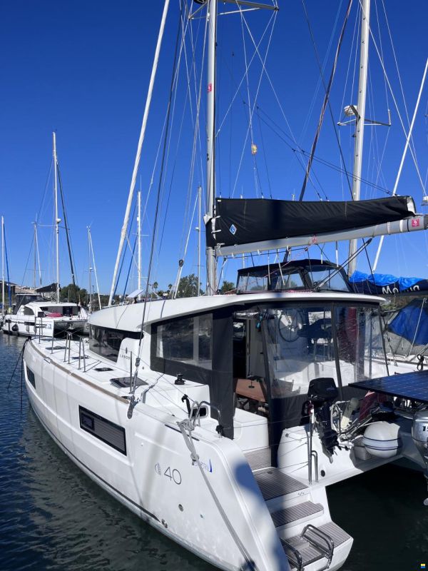 Lagoon 40
